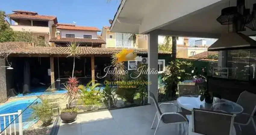 Casa com 5 quartos sendo 2 suítes e piscina a venda no bairro riviera fluminense em macaé