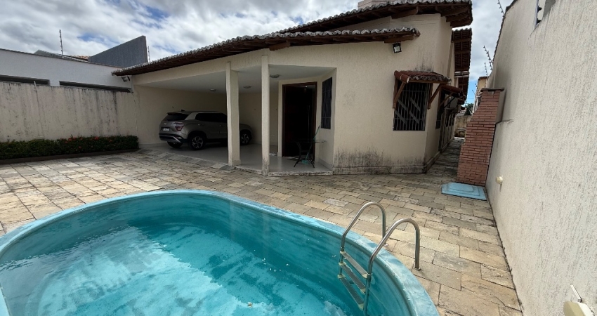 Casa com 3 suites - Reformada - Porcelanato - Ótima Localização - Neopolis