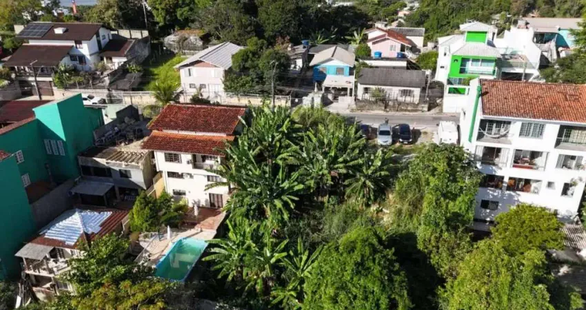 Terreno à venda na Rua Visconde de Taunay, 500, Agronômica, Florianópolis