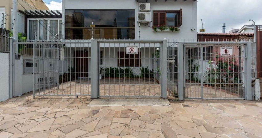 Casa com 7 quartos à venda na Rua Luzitana, 824, Higienópolis, Porto Alegre