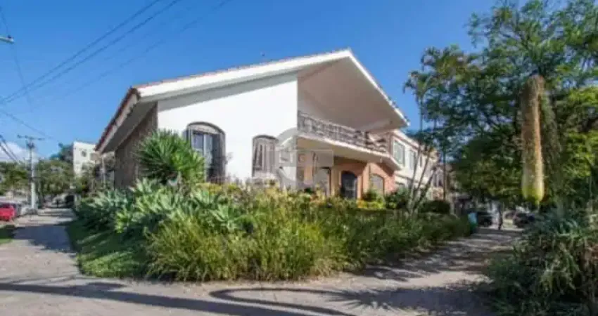 Casa comercial à venda na Praça Lima Duarte, 57, Chácara das Pedras, Porto Alegre