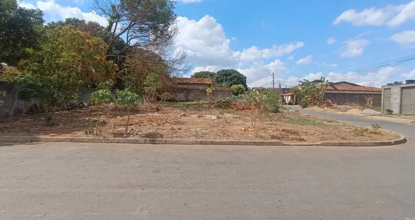 Lote no jd. helvecia  a uma quadra da av. rio verde 450 m²  r$350.000,00
