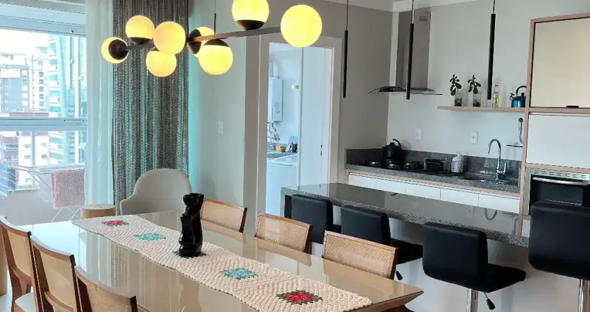 Apartamento com 4 quartos à venda na Rua 230, 375, Meia Praia, Itapema