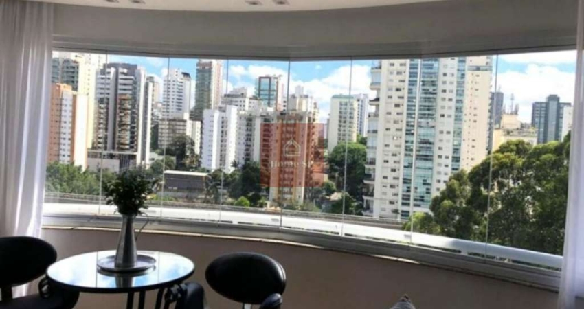 Apartamento com 2 suítes, 3 vagas no Campo Belo