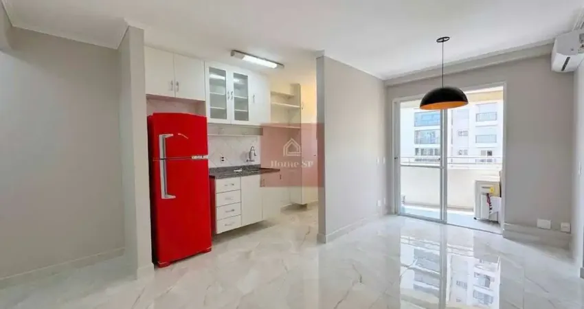 Apartamento com 50m², reformado, fora de rota, 2 dormitórios, 1 vaga.