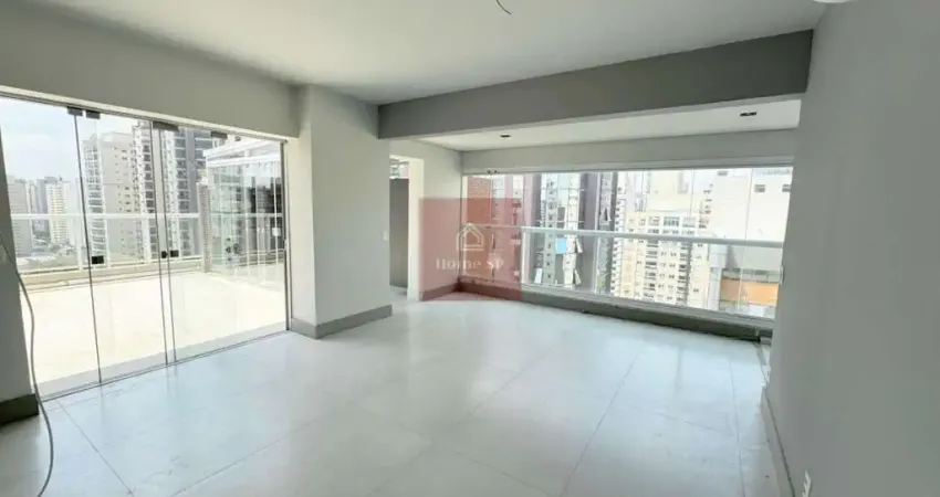 Apartamento com 121m², reformado, 2 dormitórios, sendo 2 suítes, 2 vagas.
