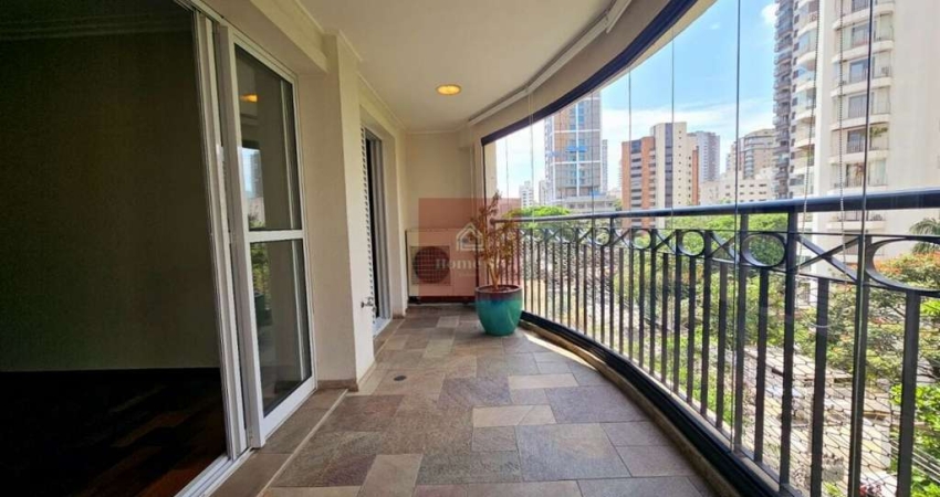 Lindo Apartamento com 3 suítes, 3 vagas e com 140m² - Moema