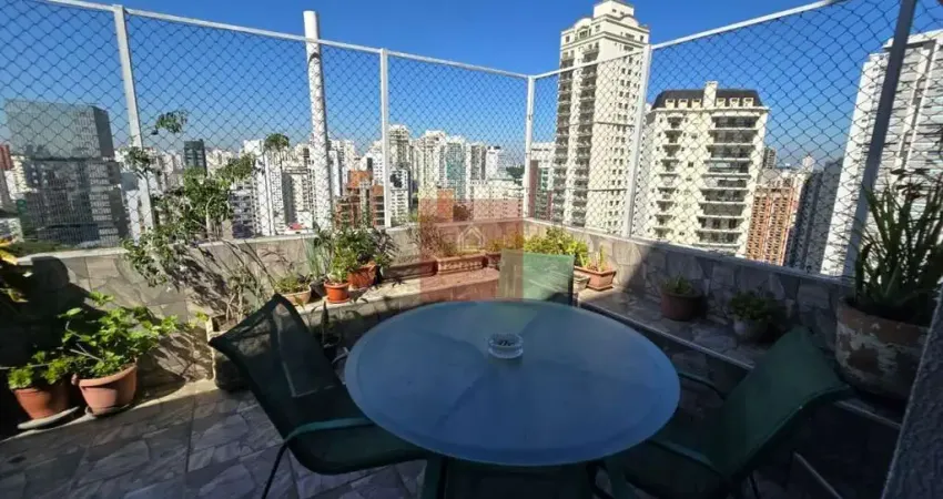 Cobertura duplex na melhor localização do Campo Belo
