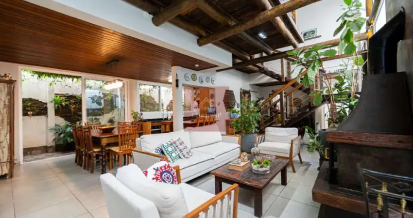 Casa com charme natural e alma contemporânea no Planalto Paulista