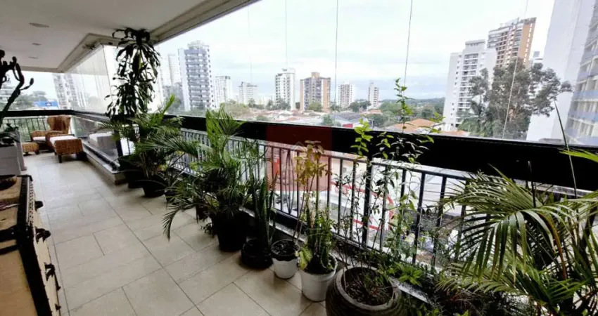 Apartamento tipo para venda com 4 quartos, sendo 4 suítes, 250m²