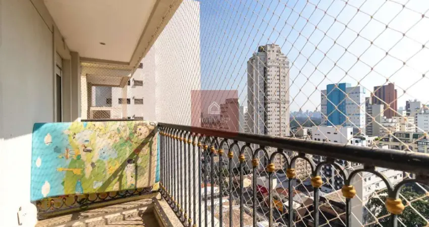 No coração dos Jardins, este apartamento de 245m² une sofisticação e conforto em cada detalhe