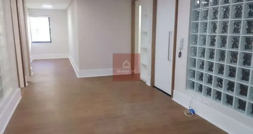 Sala comercial com 8 salas para alugar na Avenida Ibijaú, --, Moema, São Paulo