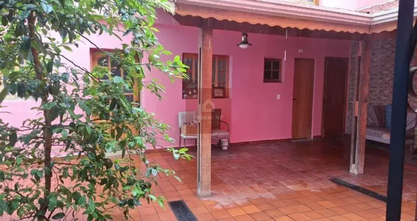 Sobrado, 250 m2, 3 suítes, 6 vagas cobertas. comercial ou residencial