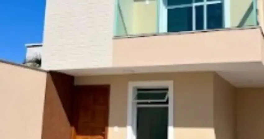 CASA DUPLEX SUPER NOVA COM 3 QUARTOS NA PRAIA DO MORRO / ES
