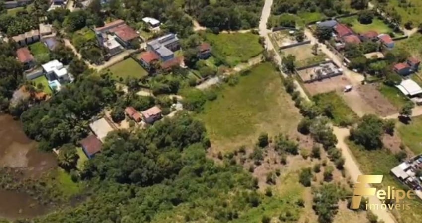 ÁREA COM LOCALIZAÇÃO PRIVILEGIADA NA ENSEADA AZUL / ES