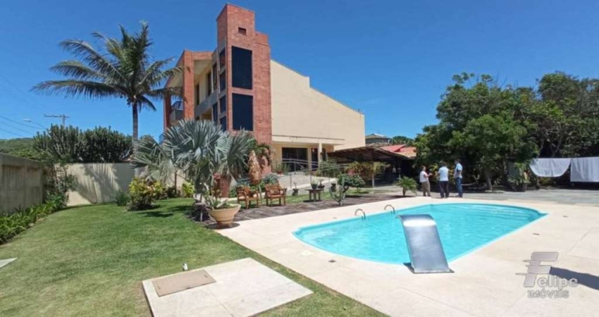 Casa comercial com 3 salas à venda na Praia de Setiba, Guarapari 
