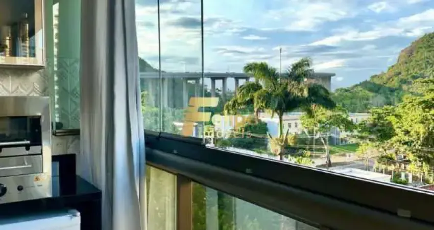 Venha se encantar com essa verdadeira joia no Parque das Castanheiras !