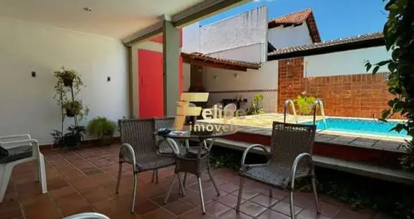 Casa Duplex, espaçosa e localização privilegiada na Mata da Praia!!