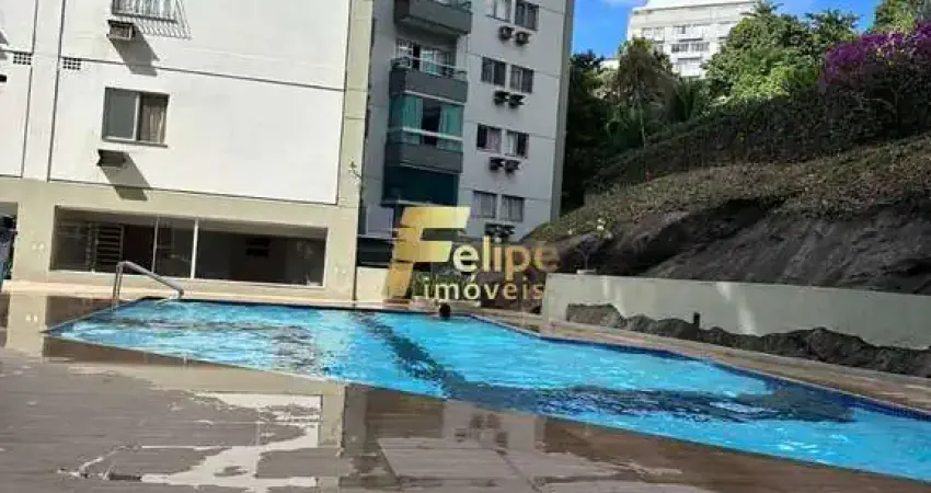 UM PERFEITO APARTAMENTO COM 100M² EM UM PRÉDIO COM LAZER COMPLETO DE CLUBE.