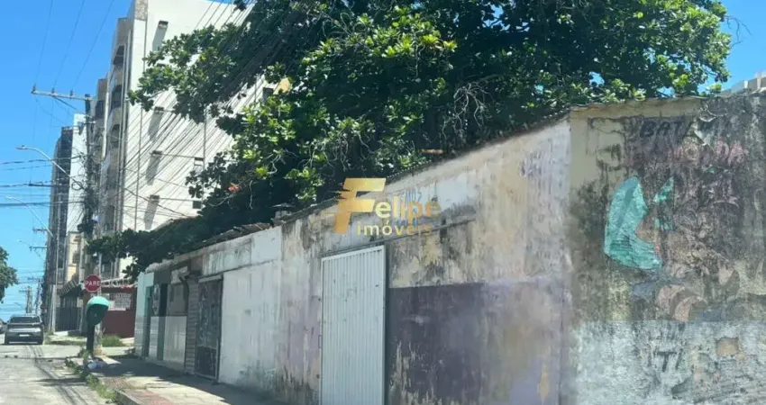 ÁREA COM 772M² EM ÓTIMA LOCALIZAÇÃO NA PRAIA DO MORRO!