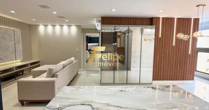Apartamento com vista mar incrível, sendo 04 quartos, com 02 suítes e 03 vagas de garagem.