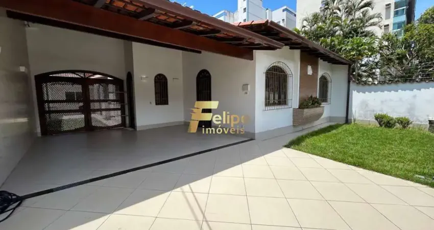 Belíssima casa linear de 03 quartos, sendo 03 suítes, localizada a 200 metros da praia em jardim camburi, vitória/es!