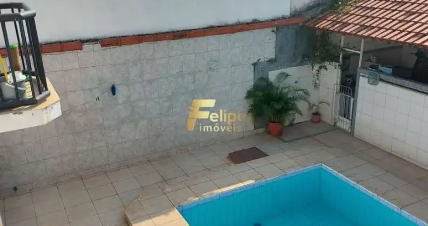 Belíssima casa duplex com 04 quartos, sendo 03 suítes, com uma excelente área de lazer, à venda na mata da praia em vitória/es!