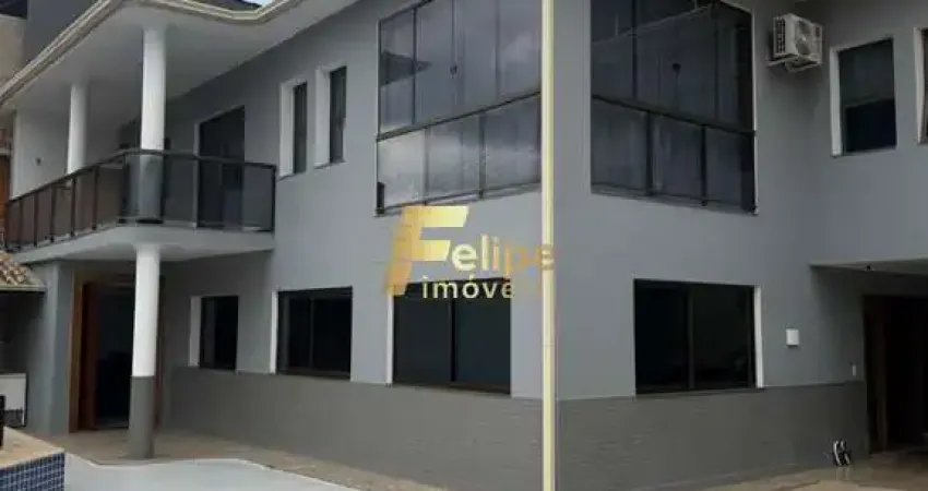 Belíssima e espaçosa casa com piscina à venda em santana, cariacica/es!