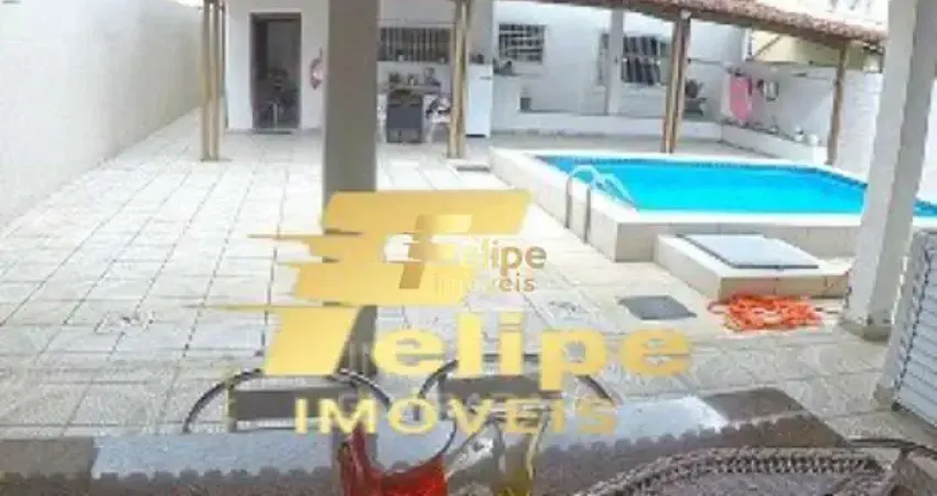 Belíssima casa de 03 quartos, sendo 01 suíte, com uma linda piscina, à venda em itapebussu, guarapari/es!