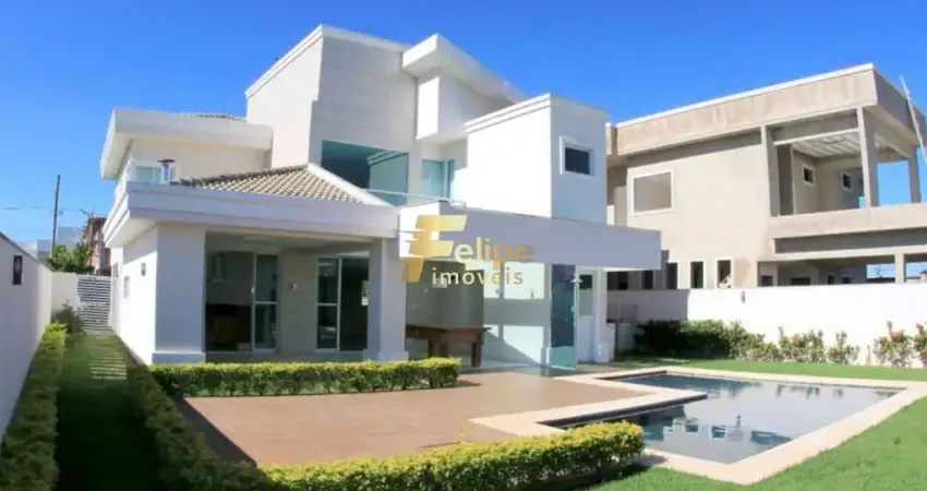 Luxuosa casa em condomínio fechado localizada no município de serra/es!