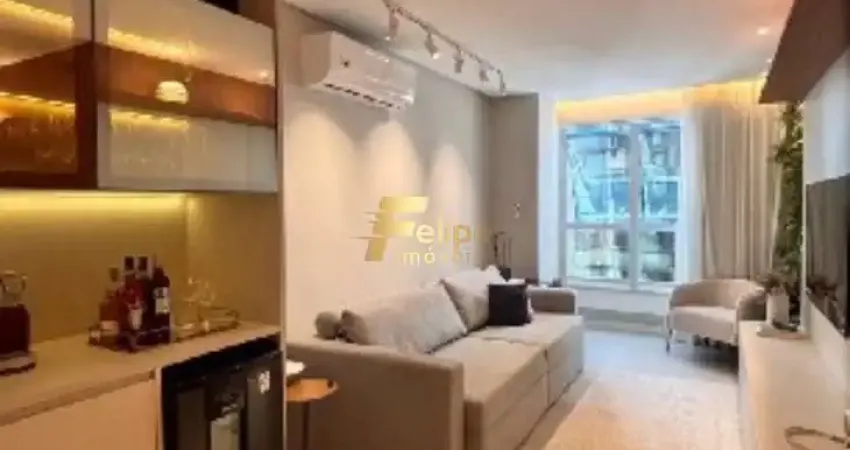 Apresentamos um excelente apartamento de 74m² na mata da praia.