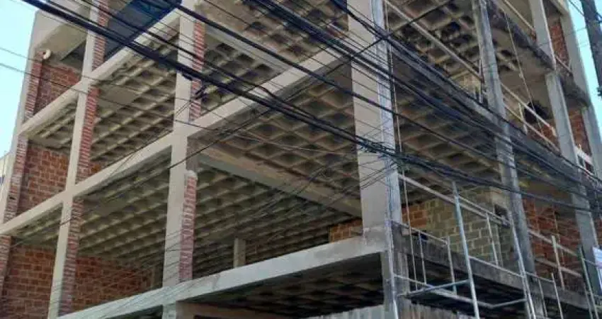 Prédio em construção em ponto estratégico - muquiçaba / guarapari