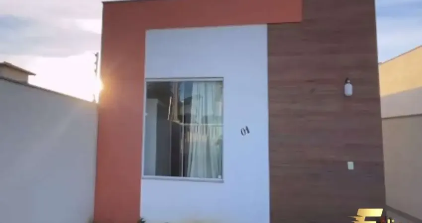 Casa com três quartos localizada na enseda azul em guarapari