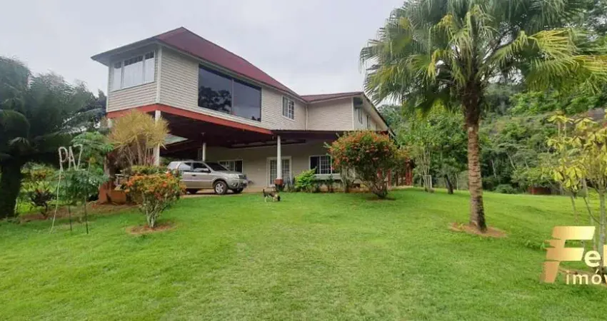 Chácara / sítio com 8 quartos à venda no Centro, Fundão