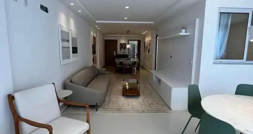 Apartamento finamente decorado e mobiliado na praia do morro