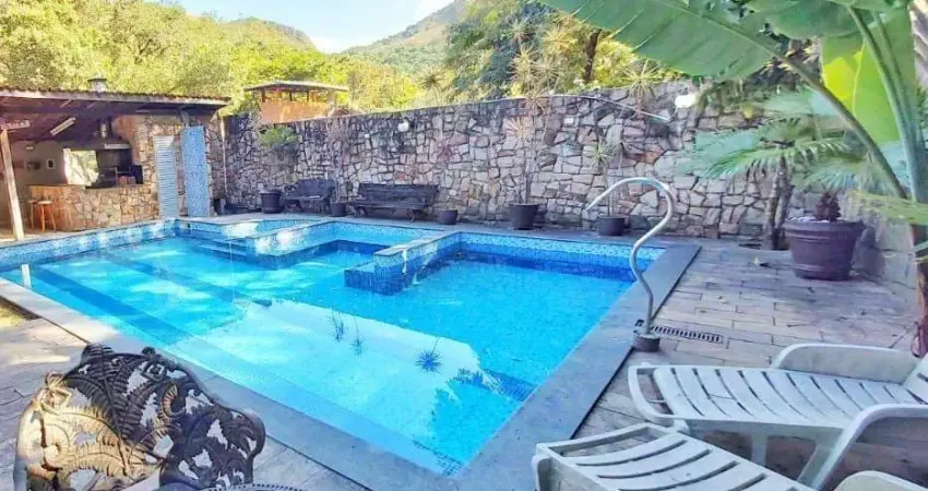 Casa com 5 quartos à venda no Fradinhos, Vitória 