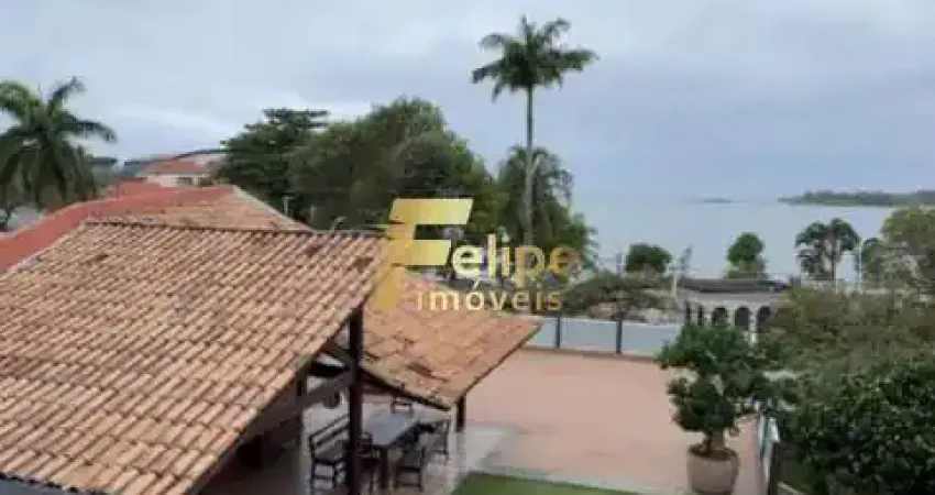 Lindíssima casa de 04 quartos, sendo 03 suítes, à venda na ilha do boi, em vitória/es!