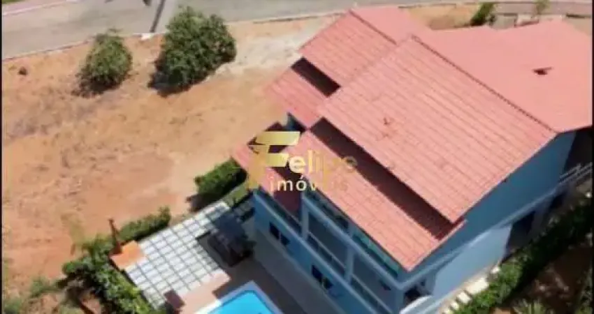 Belíssima casa triplex, 05 quartos, sendo 03 suítes, vista cinematográfica para o ocêano, à venda em condomínio fechado, iriri, anchieta/es!