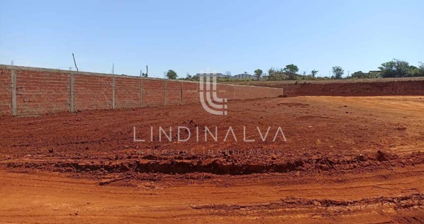 Terreno de 957m  à venda no Lote Grande, próximo à BR-277 e Portal da Foz