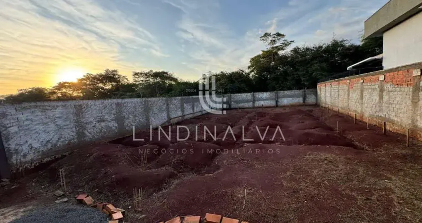 Terreno pronto para construir à venda no Condomínio Araras em Foz do Iguaçu