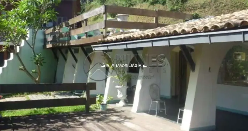 Casa em condomínio para venda  em itapevi, 3 quartos, 1 suíte, 7 vagas de garagem, 600m²