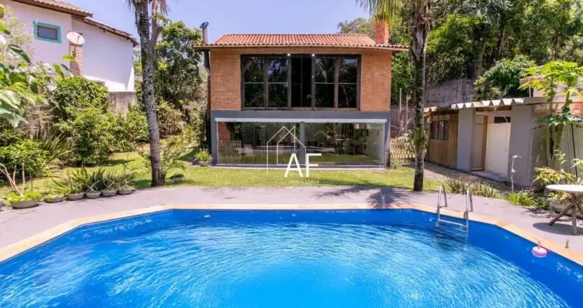 Casa para venda em embu das artes, 3 quartos, 1 suíte, 4 vagas de garagem, 215m²