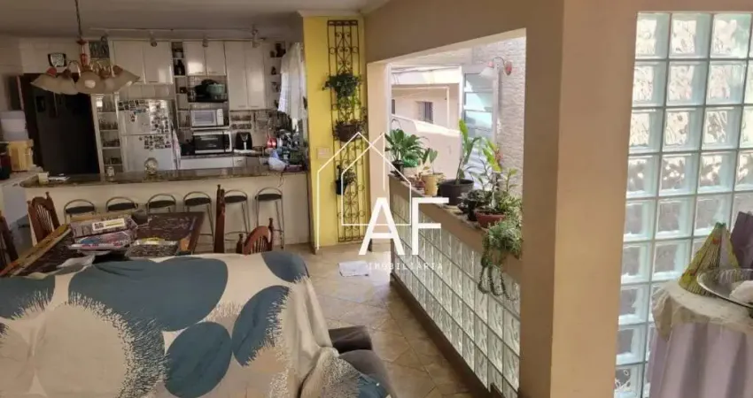 Casa (casa padrão) para venda, 3 dorm(s), 1 suite(s), 4 vaga(s), 200 m²