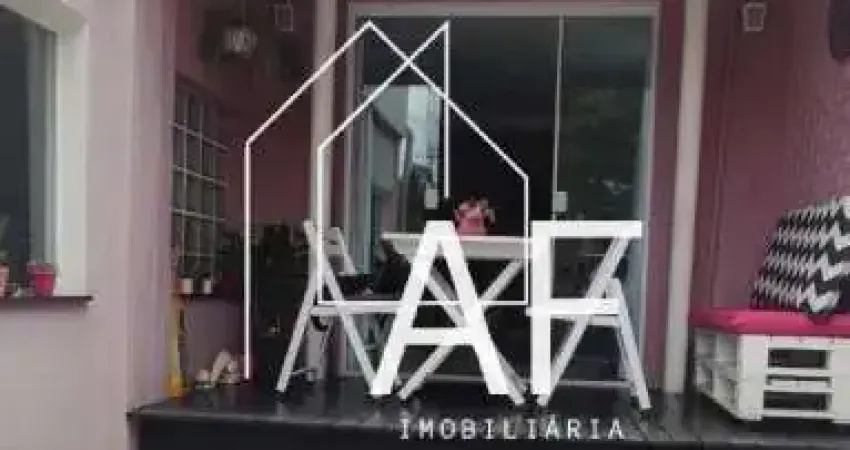 Oportunidade para moradia e renda – 2 casas + salão comercial