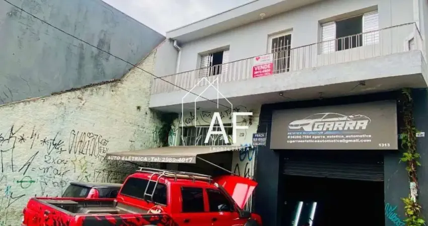 Casa assobrada para venda, 2 quartos, 2 vagas de garagem, 168 m²