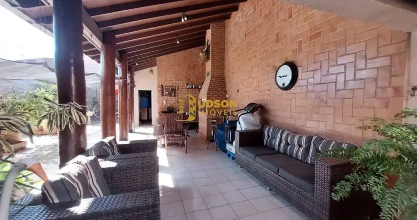 Casa para Venda em Bauru, Jardim Cruzeiro do Sul, 4 dormitórios, 1 suíte, 5 banheiros, 3 vagas