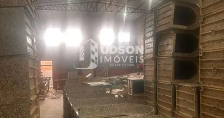 Galpão para Locação em Bauru, Parque Santa Edwiges, 2 banheiros, 1 vaga