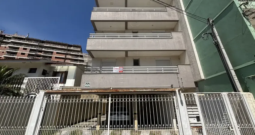 Apartamento 2 quartos, semimobiliado, com garagem e sacada com churrasqueira