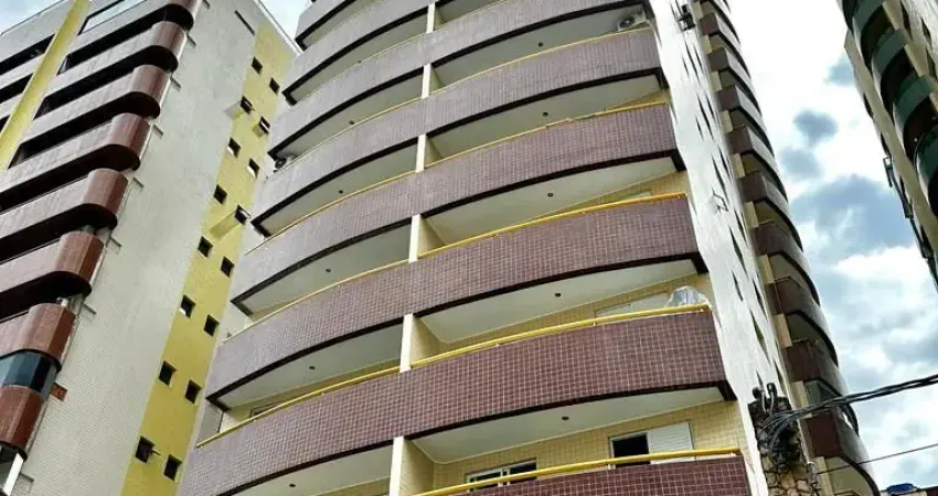 Apartamento na Praia Grande Guilhermina a 100 metros da Praia