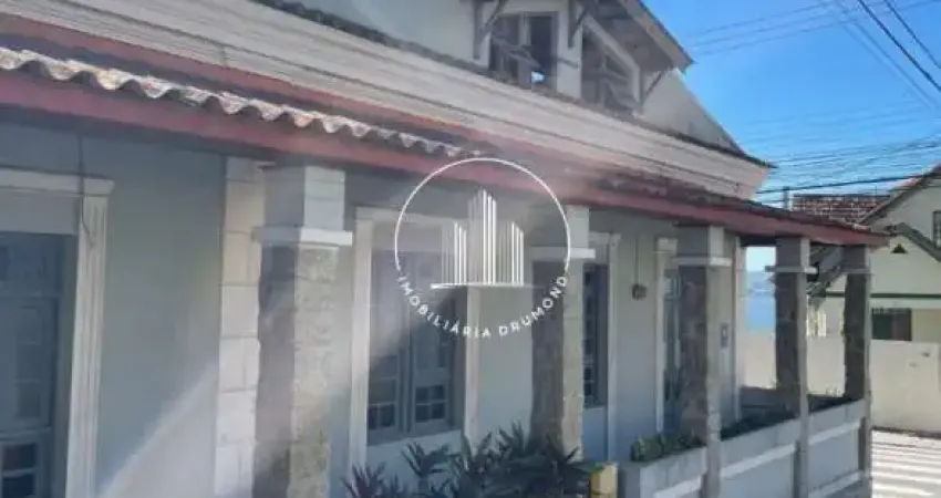 Casa com 5 quartos à venda na Rua Getúlio Vargas, 111, Centro, São José